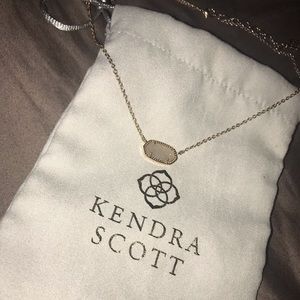 Kendra Scott Elisa Gold Pendant Necklace